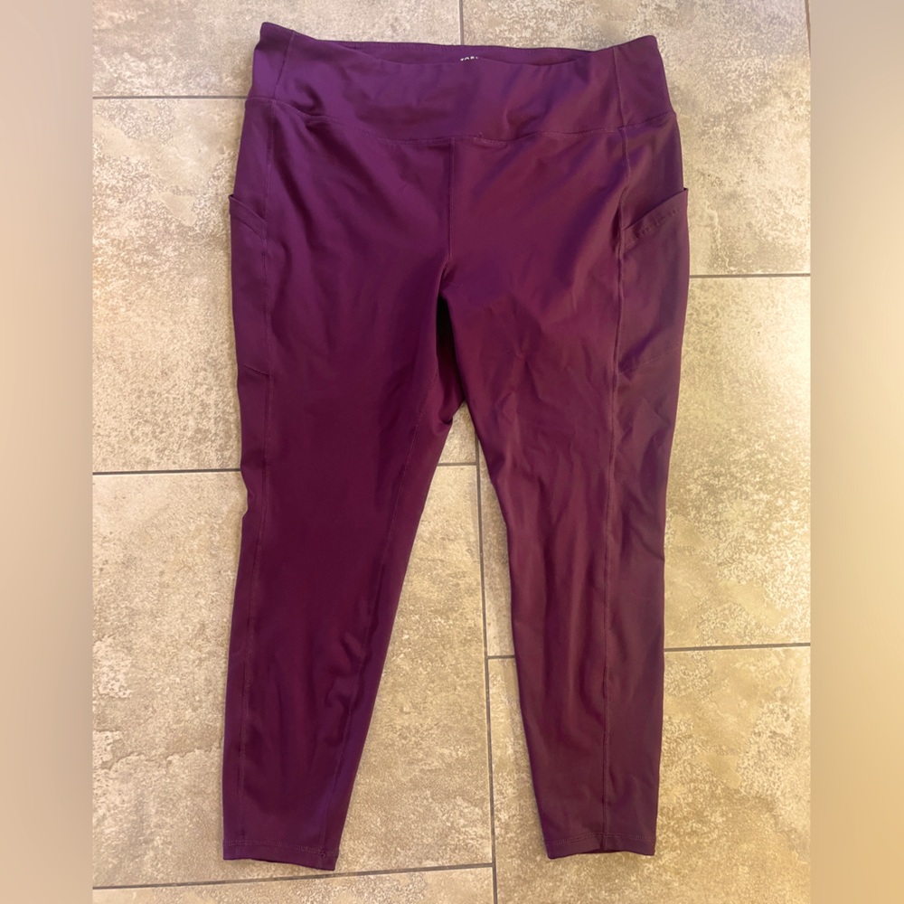 TORRID size 3 burgundy yoga pants